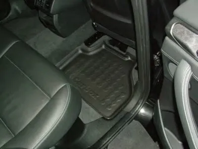 Резиновый коврик с защитными бортами Carbox Floor CARBOX купить