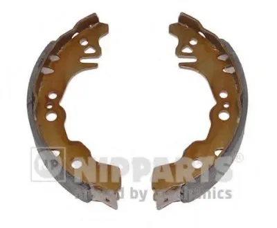 Комплект тормозных колодок NIPPARTS купить