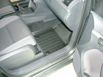 Резиновый коврик с защитными бортами Carbox Floor CARBOX купить