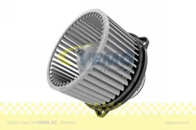 Вентилятор салона; Устройство для впуска, воздух в салоне Q+, original equipment manufacturer quality VEMO купить