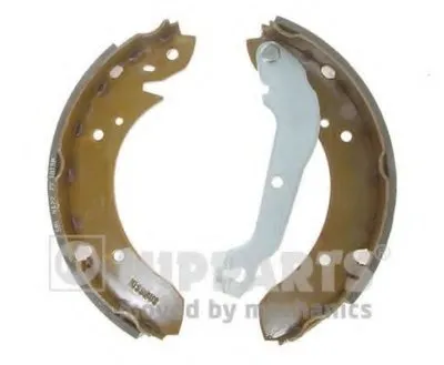 Комплект тормозных колодок NIPPARTS купить